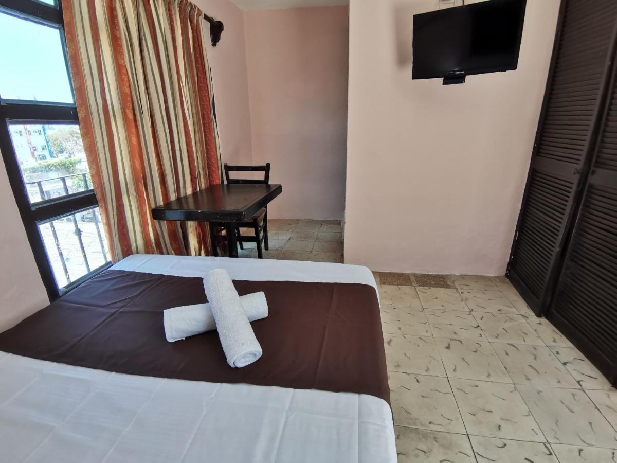 Hotel Colonial San Carlos Cancun Centro 外观 照片